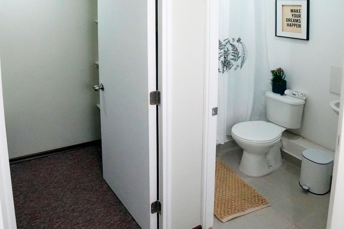 Condominio Boriquén Baño